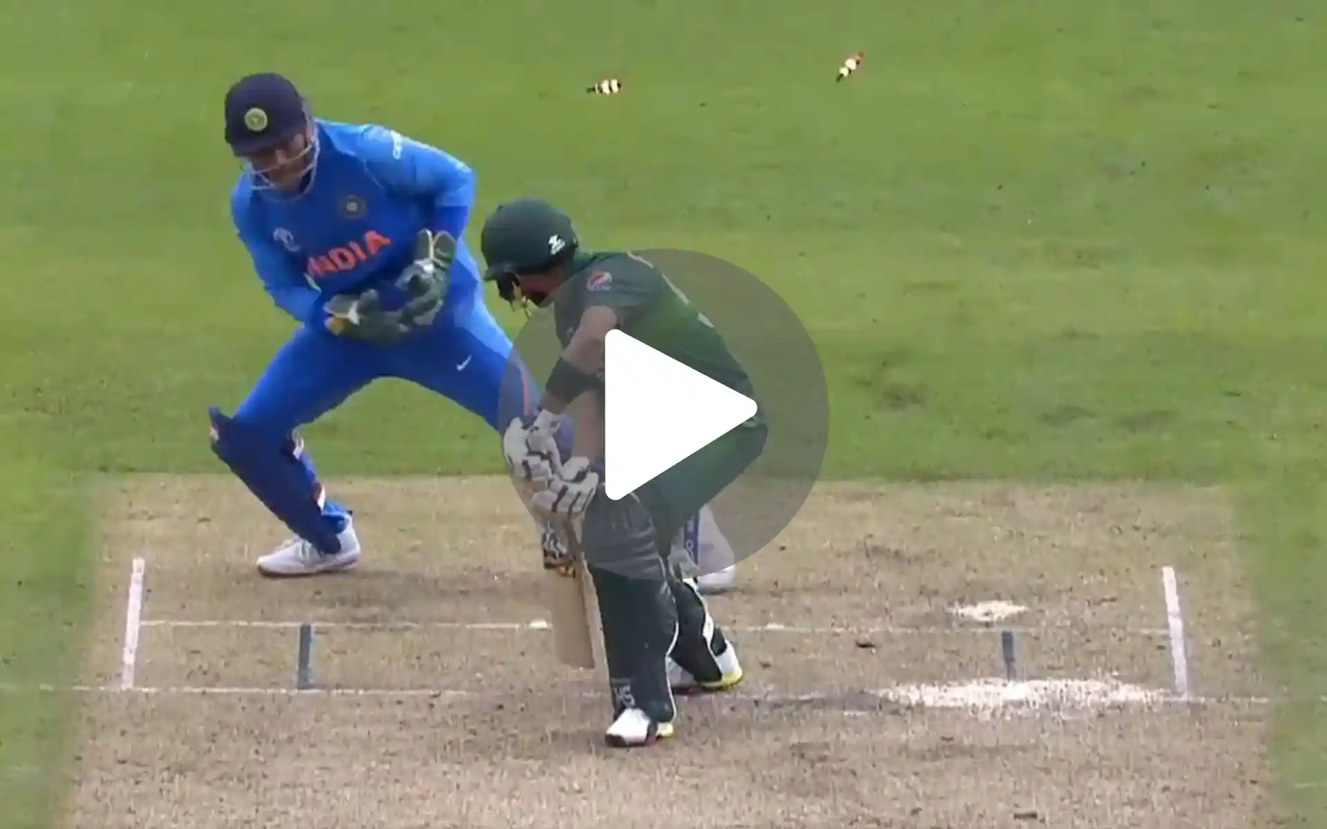 Babar Azam Left Puzzled When Kuldeep Yadav Bowled The Ball Of The World Cup 2019 - Watch